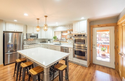 Bear Hollow Village House | Beautiful, Family-Friendly Home, 3 miles to Canyons Village