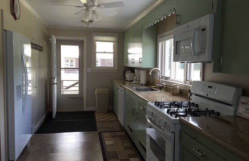 Brownfield House | Beautiful Farmhouse located on 1200 acres of private bliss with a quiet pond.