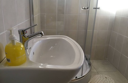 Palapye House | Beautiful Gates Guest House