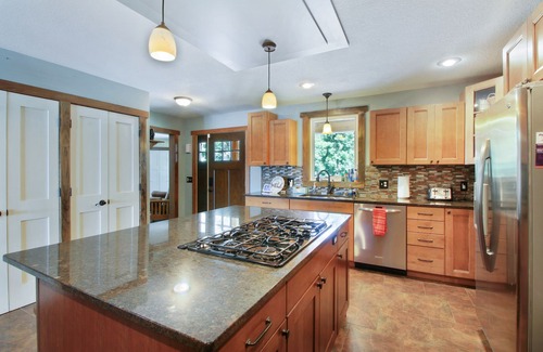 Zimmerman House | Beautiful Get Away for any season only ONE Hour from the Twin Cities!