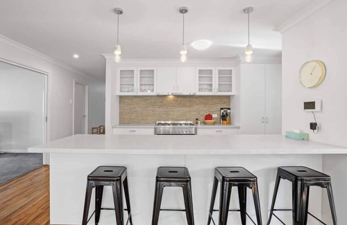 Golden Point House | Beautiful Golden Point Home - Style&Sophistication