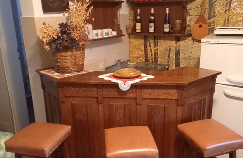 Petrovaradin Apartment | Beautiful Holiday House Wifi, cabTV, centr.heating - 5 min from NS