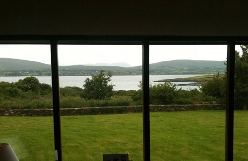 Dunbeacon Cottage | Beautiful Holiday Cottage 3 beds with private access to Dunmanus Bay
