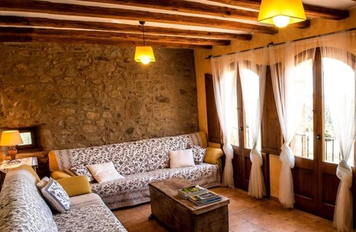 Viver i Serrateix Cottage | Beautiful holiday home with stunning views. Private pool and barbecue.