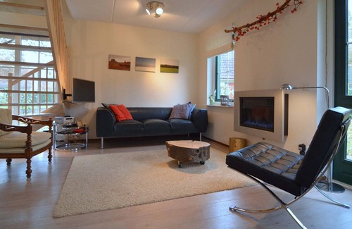 Heeten House | Beautiful Holiday Home in Heeten with Private Garden