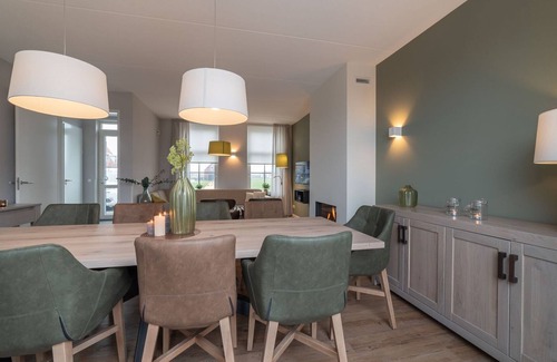 Colijnsplaat House | Beautiful holiday home in Zeeland with a whirlpool and sauna