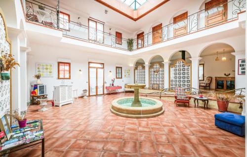 Saint-Cyr-sur-Loire House | Beautiful Home In Saint-Cyr-Sur-Loire