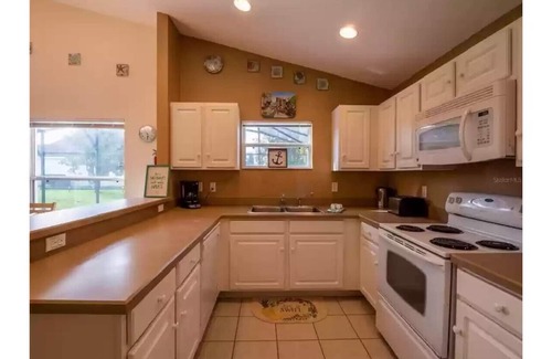 Lake Wilson Preserve House | Beautiful Home close to Disney Parks, Golf Courses, Downtown.