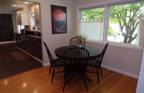 Crestwood House | Beautiful Home in Amazing SW Portland/Tigard Location