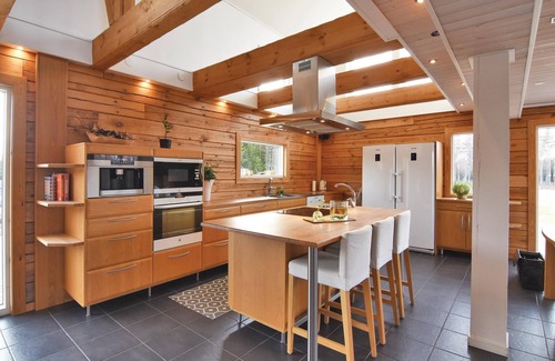 Aneby House | Beautiful home in Aneby with WiFi