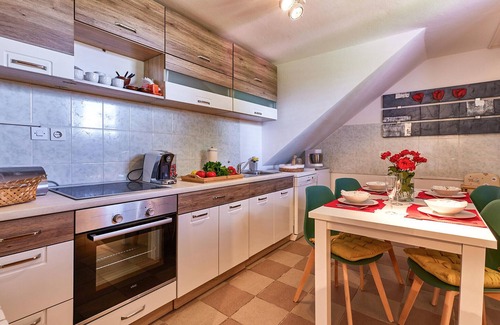 Durdevac House | Beautiful home in Budrovac with Wi-Fi