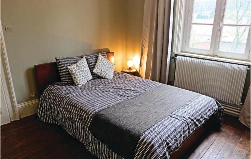 Fressin House | Beautiful Home In Fressin With Kitchen