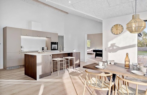 Jerup House | Beautiful home in Jerup with WiFi