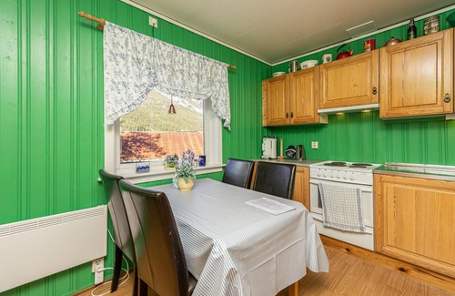 Luster House | Beautiful home in Jostedal with kitchen