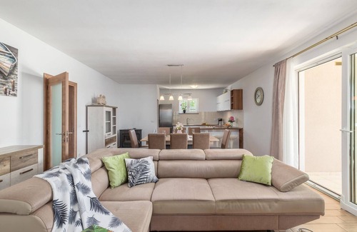 Orihi House | Beautiful home in Orihi