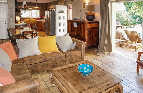 Roujan House | Beautiful home in ROUJAN with WiFi