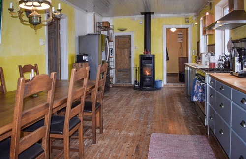 Ostra Ingelstad House | Beautiful home in Smedstorp with WiFi