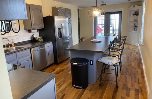 Brookville House | Beautiful Home in Town With Boat Parking