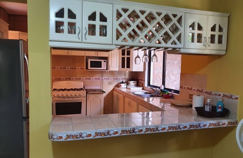 Zona 21 House | Beautiful house 20 minutes from the airport and 5 minutes from Mundo Petapa Park