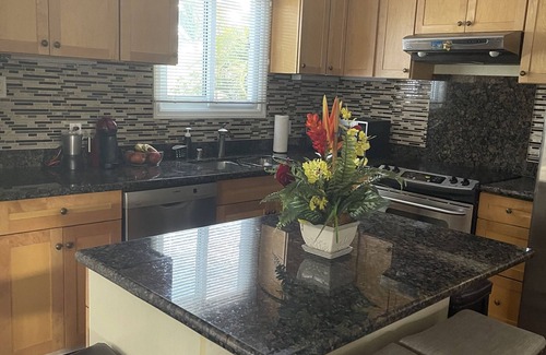 Ewa House | Beautiful House, Beaches , Surfing, Golf, WiFi