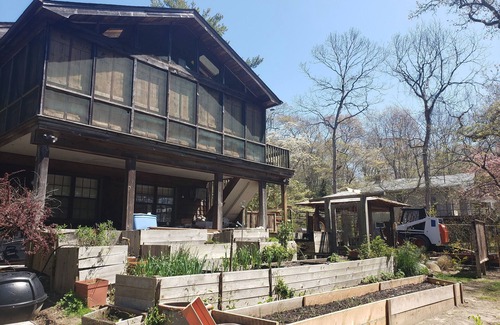 East Hampton House | Beautiful House Share. Hands Creek & Nature Preserve Bay View with Paddle Boa