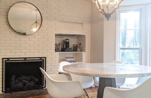 Prospect House | Beautiful Hunting Creek Neighborhood Derby Rental, sleeps 12 ppl