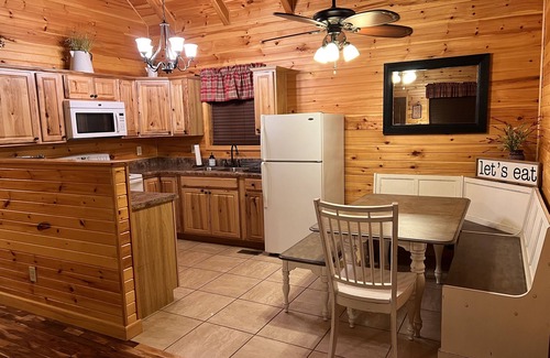 Pittsburg Cabin | Beautiful Lake Front Cabin with Private Dock