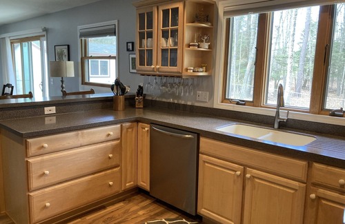 Forest Beach House | Beautiful Lake Views with Beach Access on the Entrance to the Tunnel of Trees