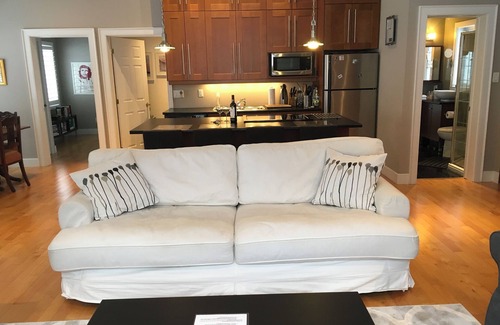 Huntsville Apartment | Beautiful Lake Vernon Apartment