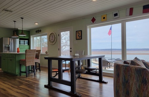 Morgan House | Beautiful Lake Whitney Home