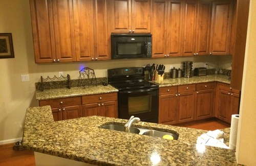 Naples House | Beautiful Lakefront/Golf Coach Home In Upscale Golf & Lake Community