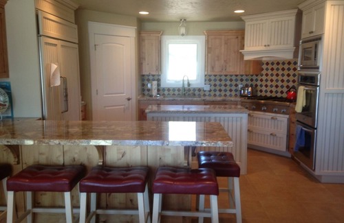 St. Charles House | Beautiful Lakefront Home!