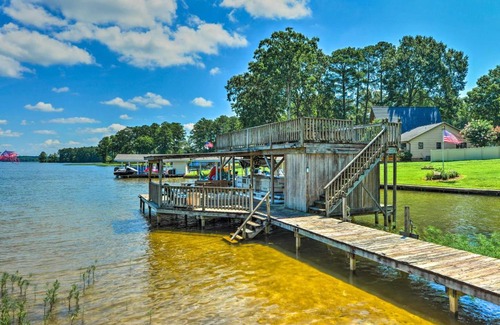 Myrick Estates House | Beautiful Lakefront Retreat with Dock and Grill!