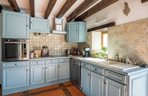 Le Gue-de-la-Chaine Villa | Beautiful longère du Perche for 9 pers. Magnificent countryside, pool and view!