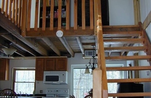 Wellsboro Cabin | Beautiful Log Cottage Located Along Pine Creek