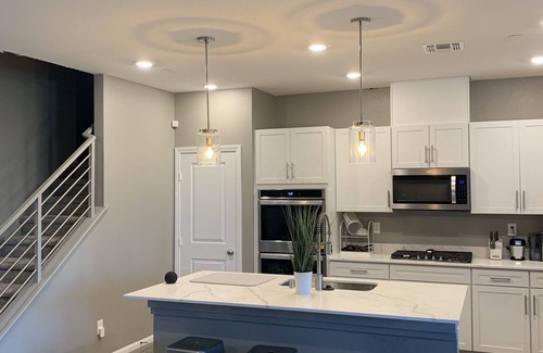 North Las Vegas House | Beautiful Luxury Townhouse W/Fast Wi-Fi & Free Parking