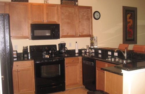 Cypress Lake Condo | Beautiful/luxurious 2 Bedroom, 2 Bath Condo, Pool, Spa, close to Golf Courses.