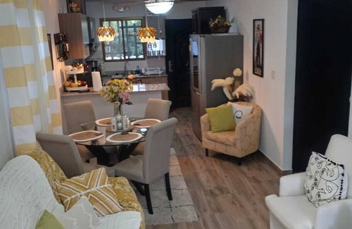 Alto Boquete House | Beautiful luxury residence in Altos de Boquete. only accept PAYPAL