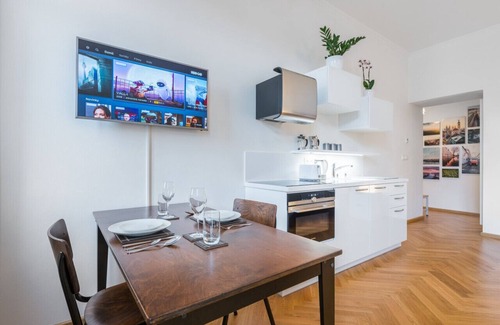 Andel Apartment | Beautiful Mala Strana Studio by easyBNB
