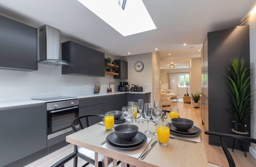 Montpellier House | Beautiful Montpellier Retreat