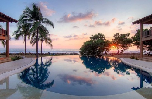 Troncones House | Beautiful, new beachfront villa-saltwater pool, gardens, directly on the ocean!