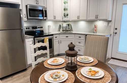 Canyon House | Beautiful New Guesthouse, Cottage Style, Close to Palo Duro Canyon & WTA&M