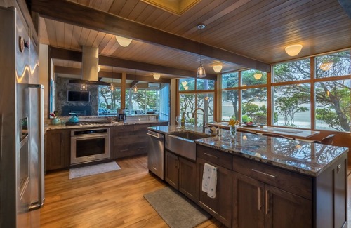 South Beach House | Beautiful Oceanfront Retreat With Easy Private Beach Access