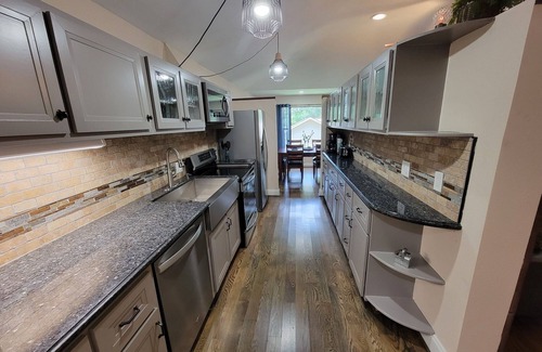 Spring Branch West Apartment | Beautiful one-bedroom apartment in quiet neighborhood