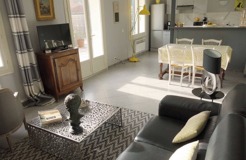 Vaison-la-Romaine Apartment | Beautiful penthouse with 80m2 terrace