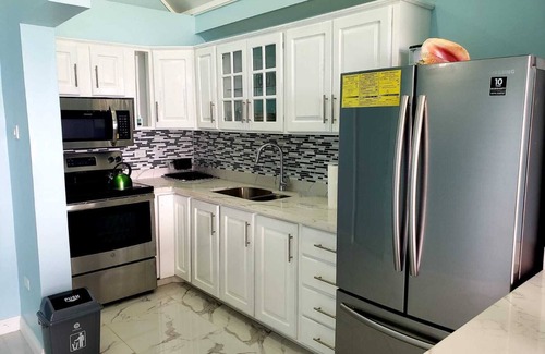 St.Bran's Burg Apartment | Beautiful Penthouse Apartment overlooking the Ocean.