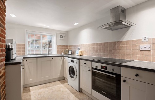 Braintree Apartment | Beautiful period property in historic town