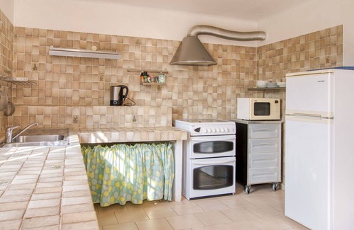 Chateaudouble House | Beautiful private villa for 6 guests with private pool, TV and patio