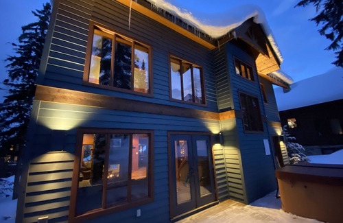 Golden House | Beautiful Private Mountain Chalet.