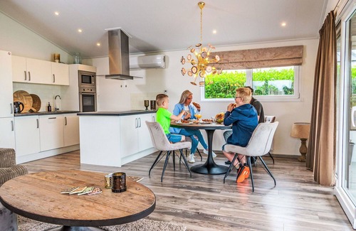 Bovenkarspel House | Beautiful private villa for 5 people with WIFI, TV, terrace and parking